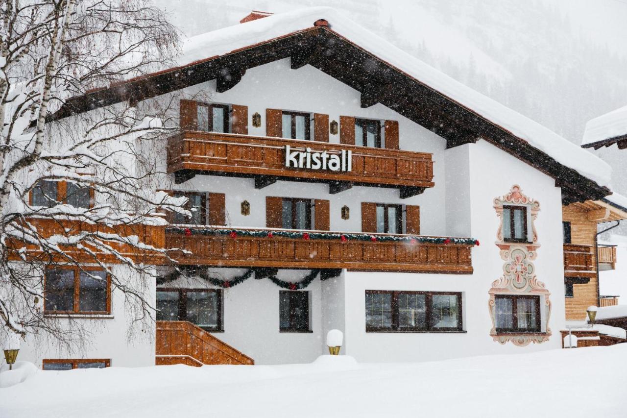 Hotel Kristall เลคอัมอาร์ลแบร์ก ภายนอก รูปภาพ