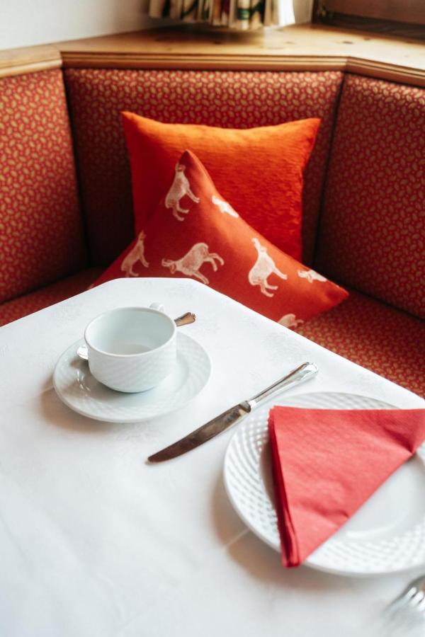 Hotel Kristall เลคอัมอาร์ลแบร์ก ภายนอก รูปภาพ